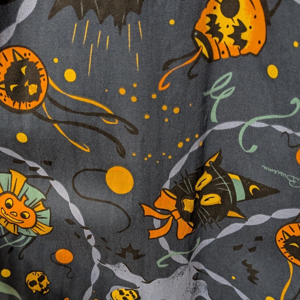 Pinup Couture Harley Wiggle Dress & Belt in Halloween Lanterns Print - Picture 3 of 5
